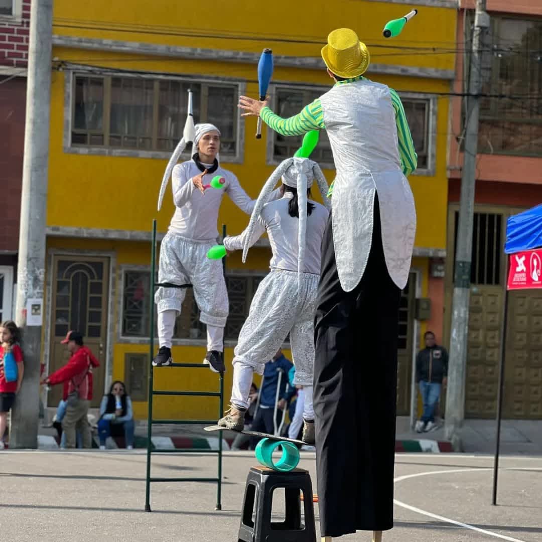 470210414_122201645744217752_6095790279322553474_n (1).jpg